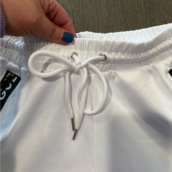 NWOT Guess White Cropped Jogger Sweatpants Size M - Picture 5 of 9